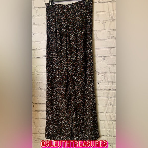 FREE PEOPLE Black Easy Peasy Cherry Print Wide Leg Crepe High Rise Pants Size 4 - Picture 5 of 5